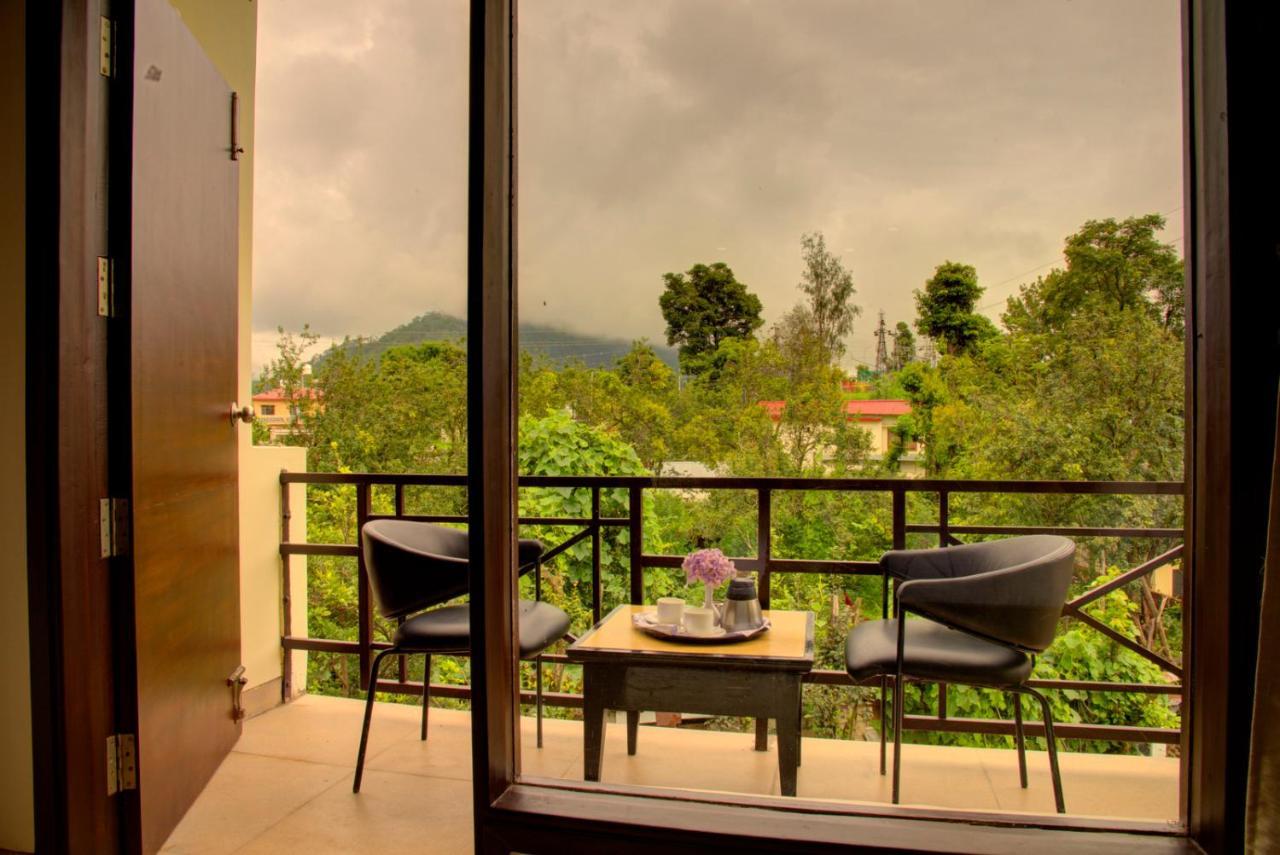 The Palm Resort-Luxuria ไนนิตัล ภายนอก รูปภาพ