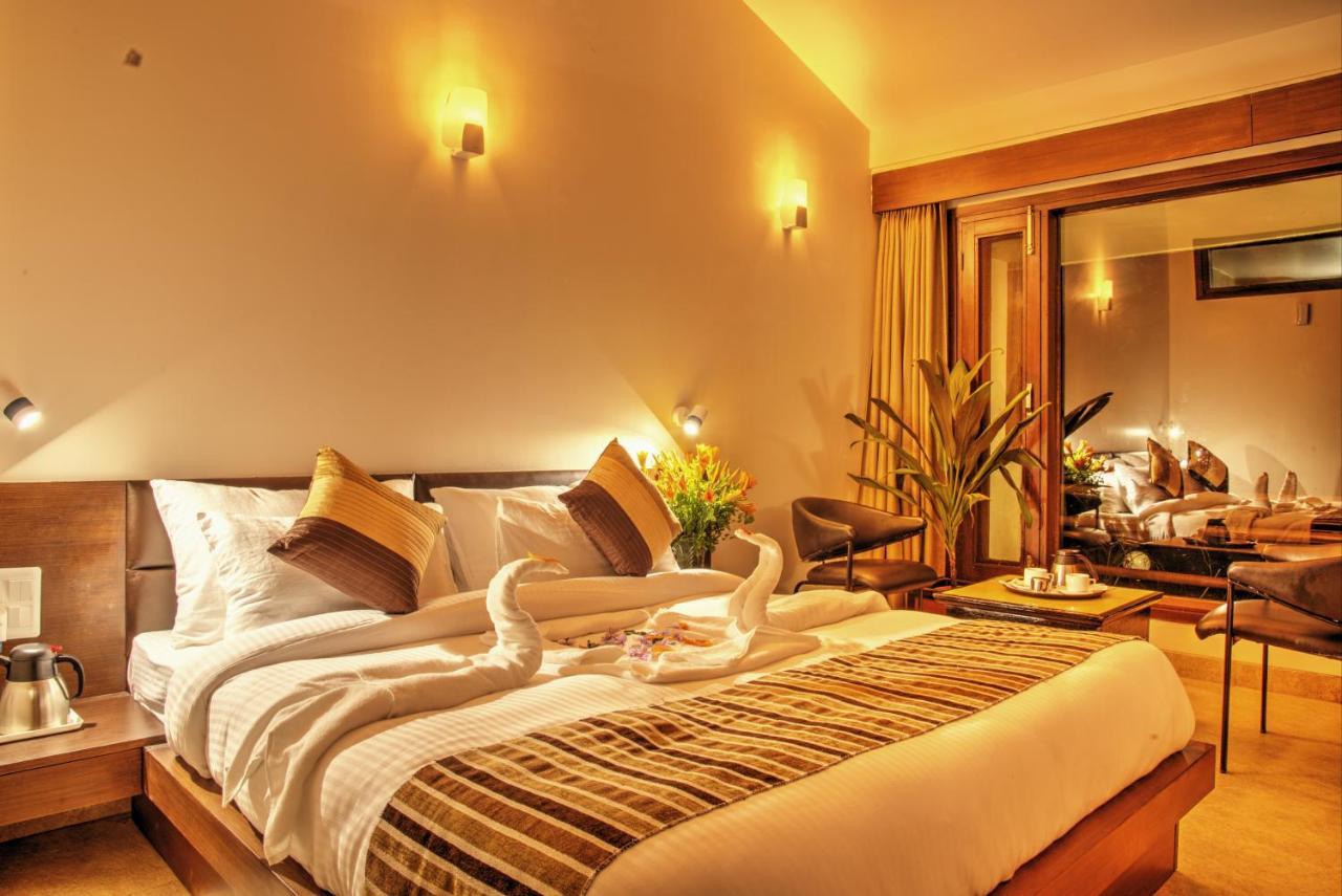The Palm Resort-Luxuria ไนนิตัล ภายนอก รูปภาพ